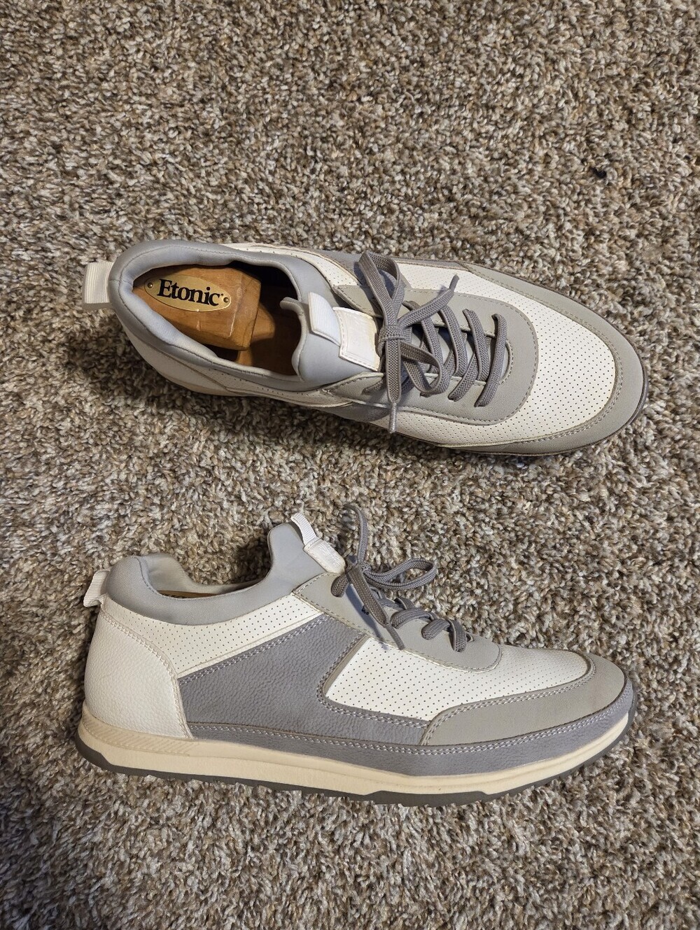 STEVE MADDEN Men's Casual Slip On Sneakers in White and Light Gray